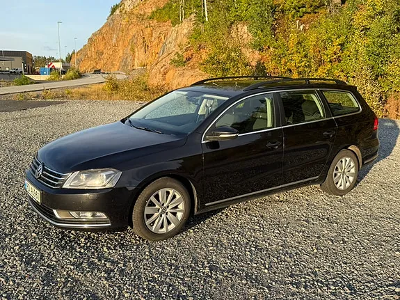 Volkswagen Passat 2014 photo 2