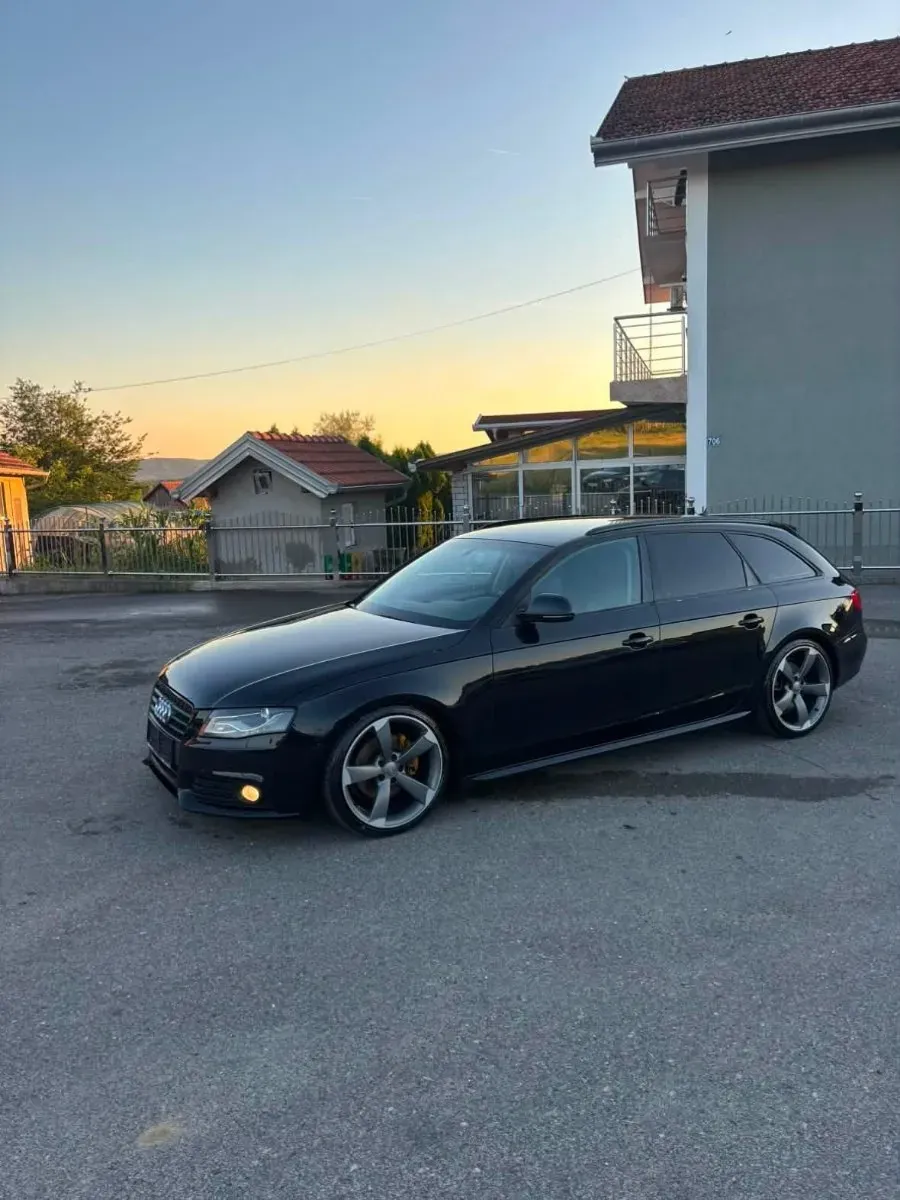 Audi A4 2009 photo 3