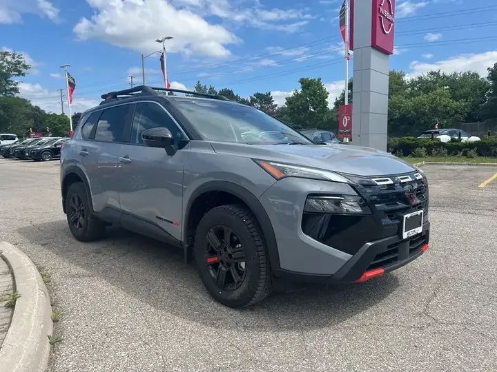 Nissan Rogue 2026 photo 4