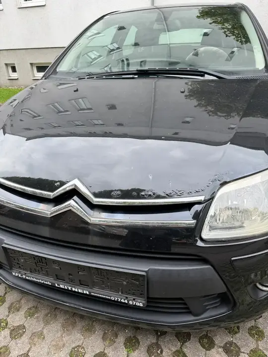 Citroen C4 2010 photo 2