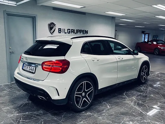 Mercedes-Benz Gla220 D 2016 photo 4