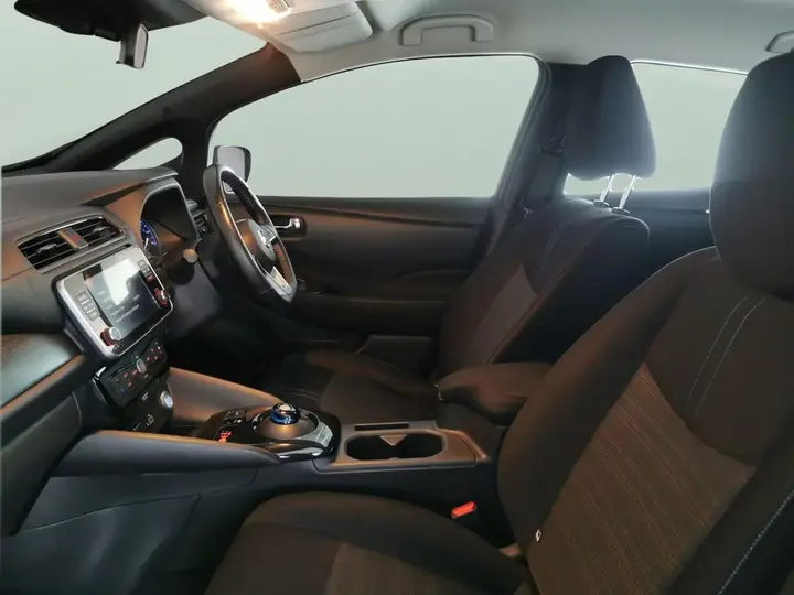 Nissan Leaf 2020 photo 4