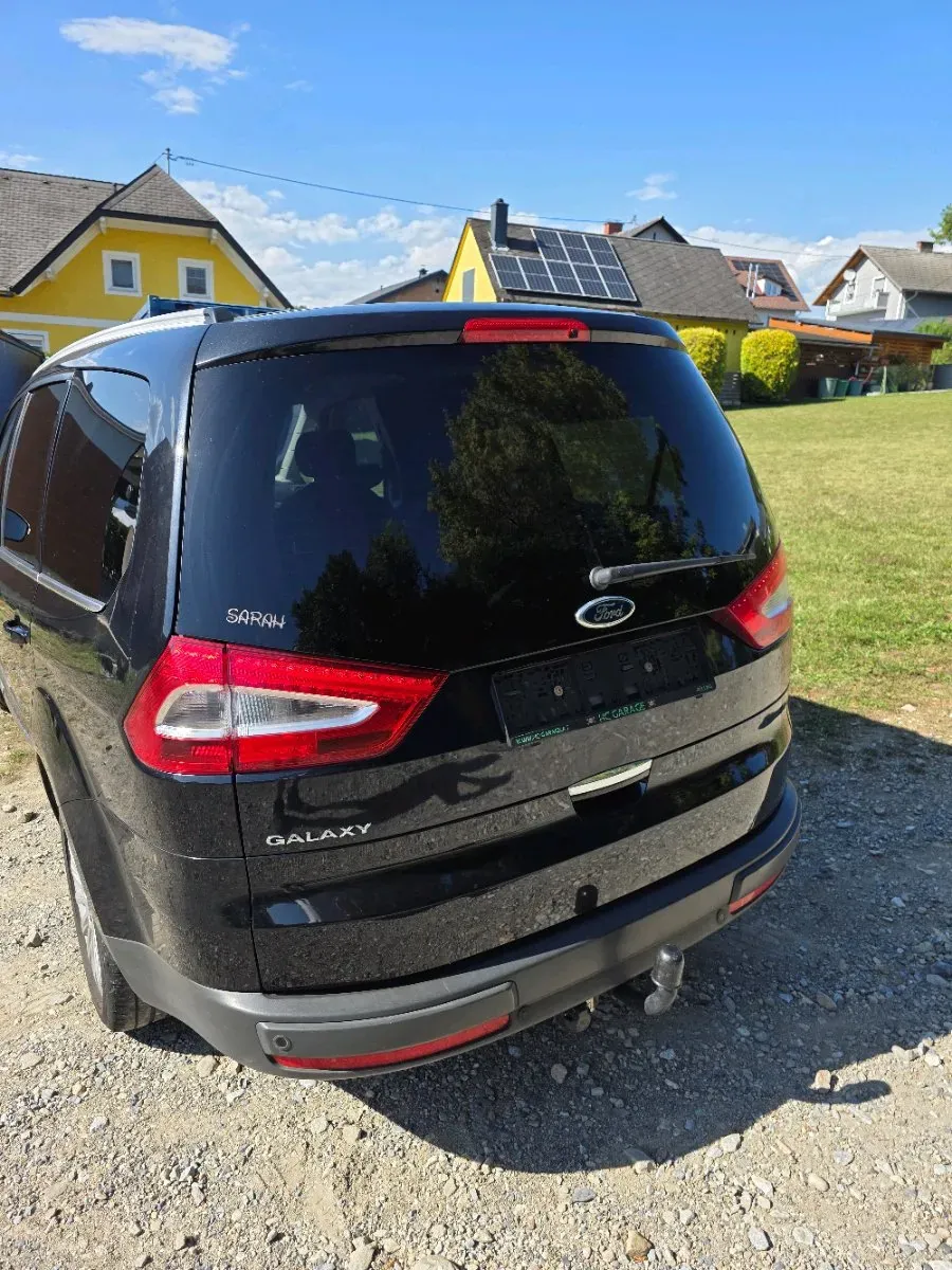 Ford Galaxy 2012 photo 2