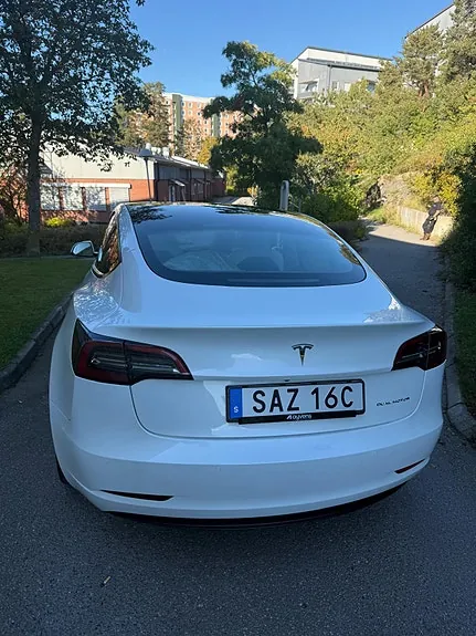 Tesla Model 3 2021 photo 4