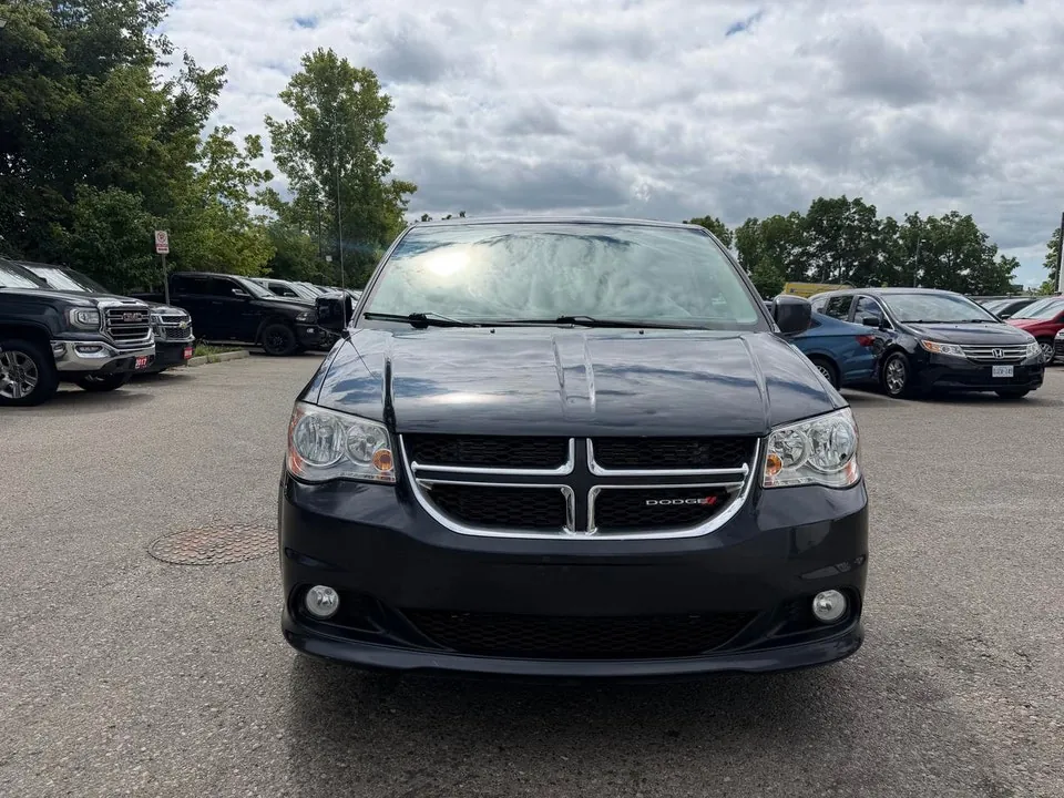 Dodge Grand Caravan 2013 photo 2