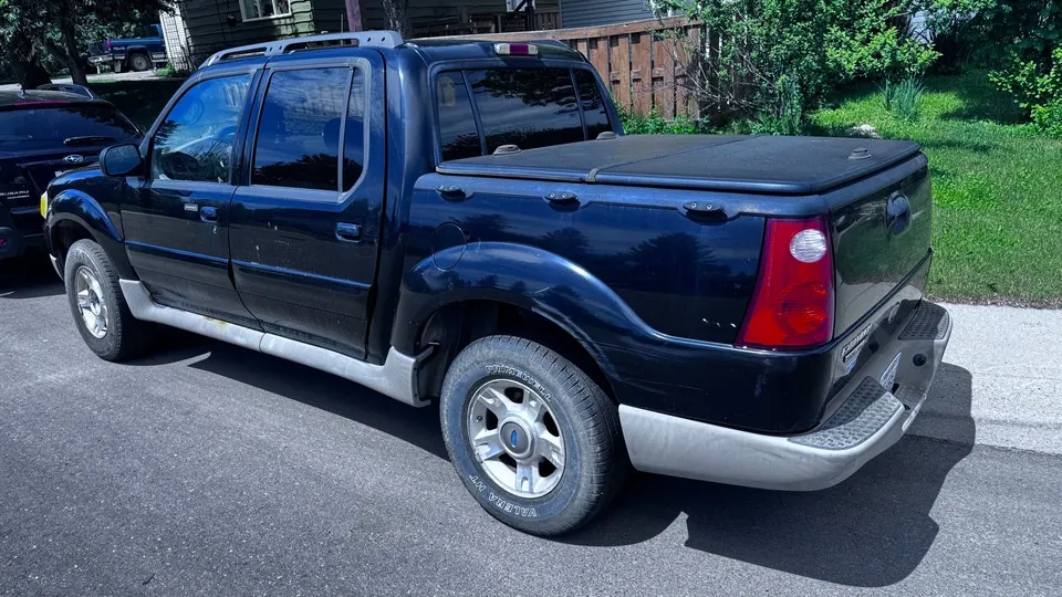 Ford Explorer Sport Trac 2003 photo 2