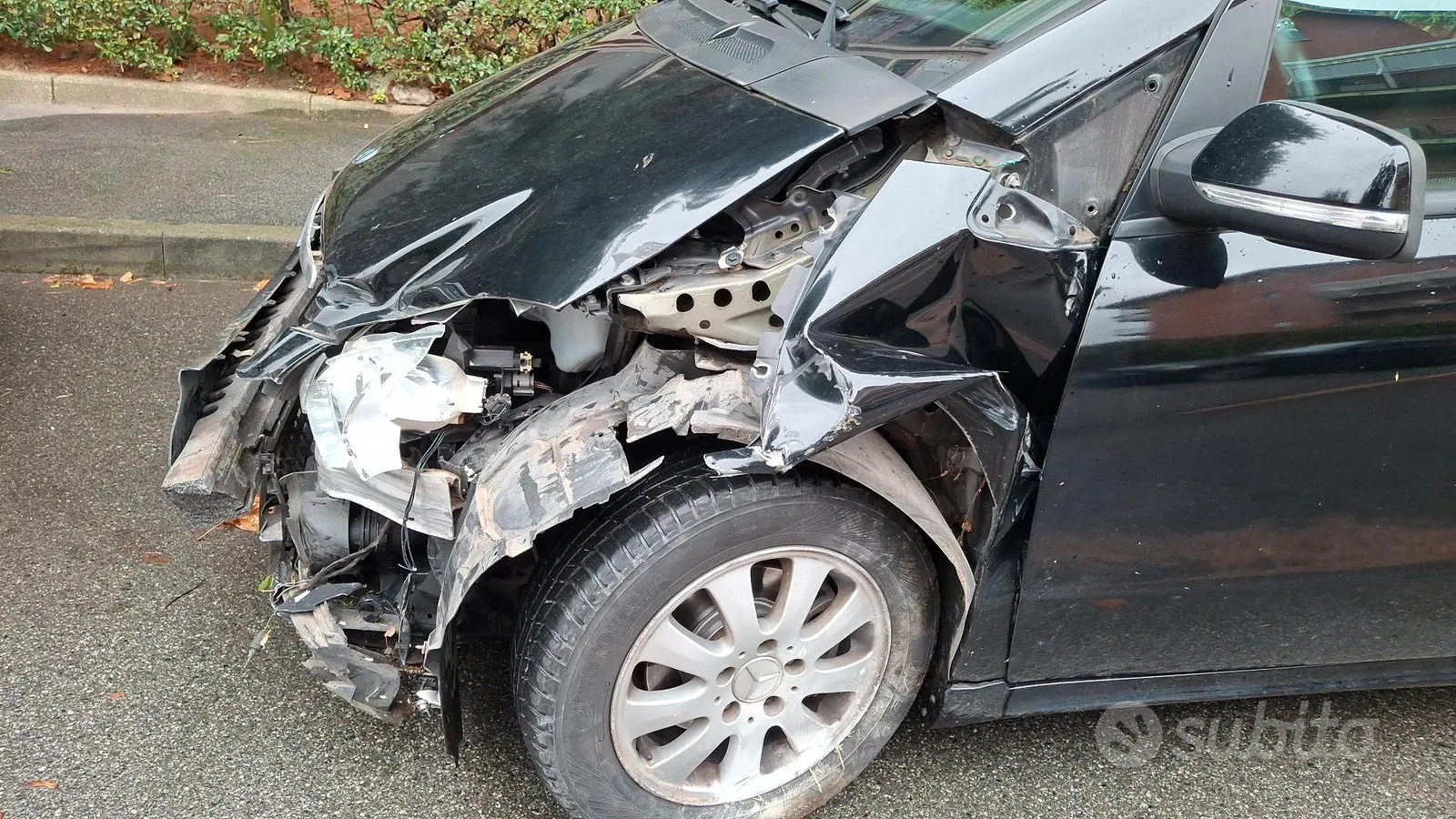 Mercedes-Benz A 2012 photo 2
