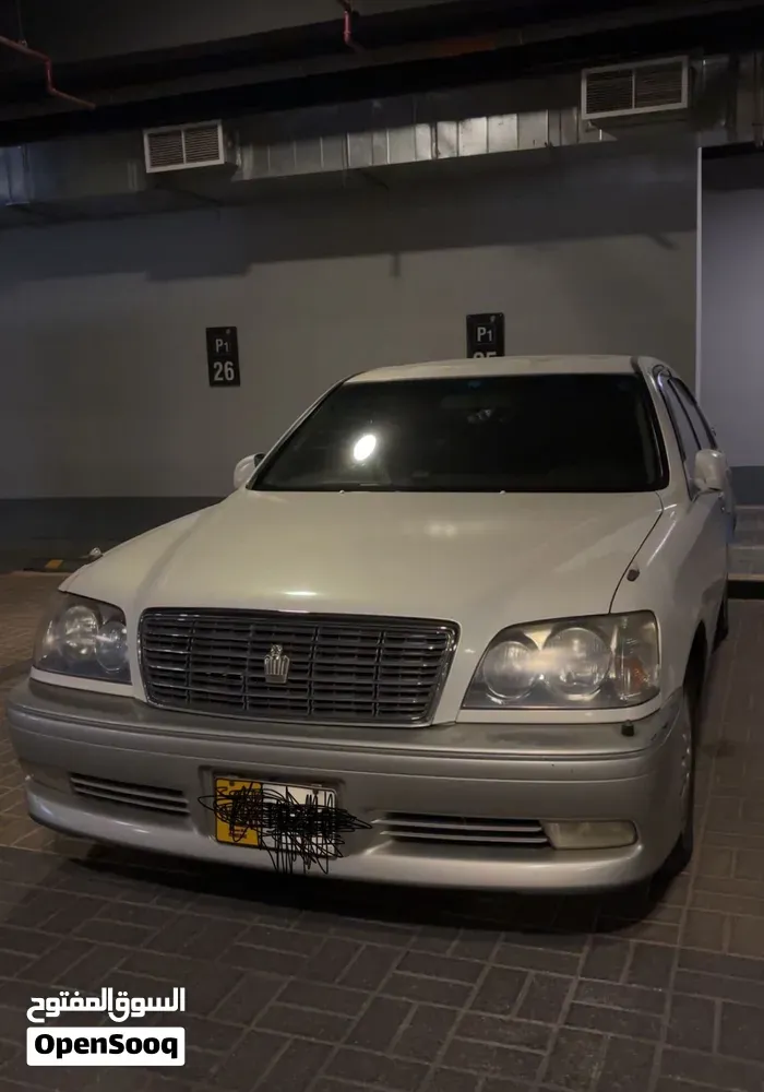 Toyota Crown 2000 photo 5