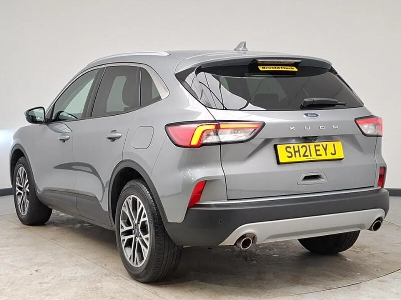 Ford Kuga 2021 photo 2