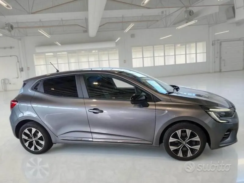 Renault Clio 2023 photo 3
