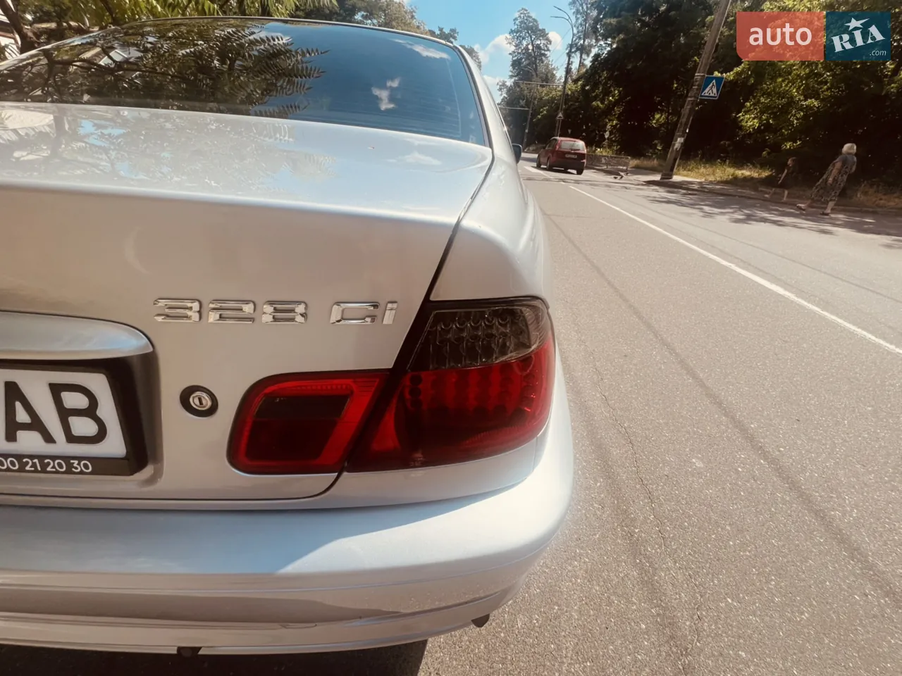 BMW 3 Series 2000 photo 2
