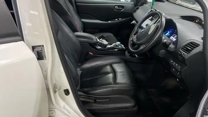 Nissan Leaf 2017 photo 3