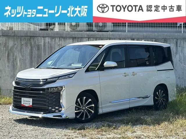 Toyota Voxy 2024 photo 2