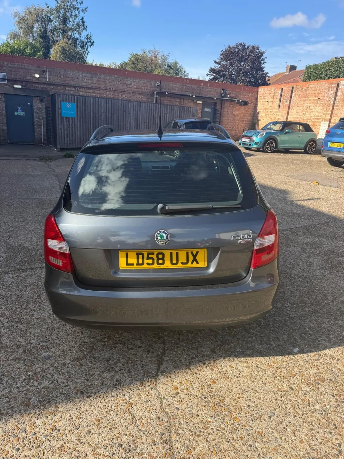 Skoda Fabia 2008 photo 5