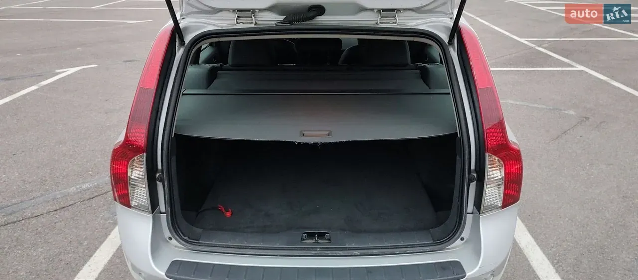 Volvo V50