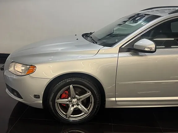 Volvo V70 2011 photo 4