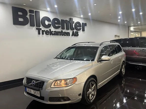 Volvo V70 2011 photo 2