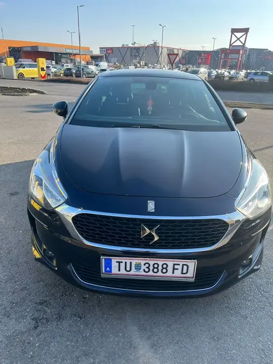 DS Automobiles Ds 5