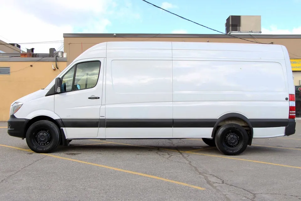 Mercedes-Benz Sprinter Van 2016 photo 4