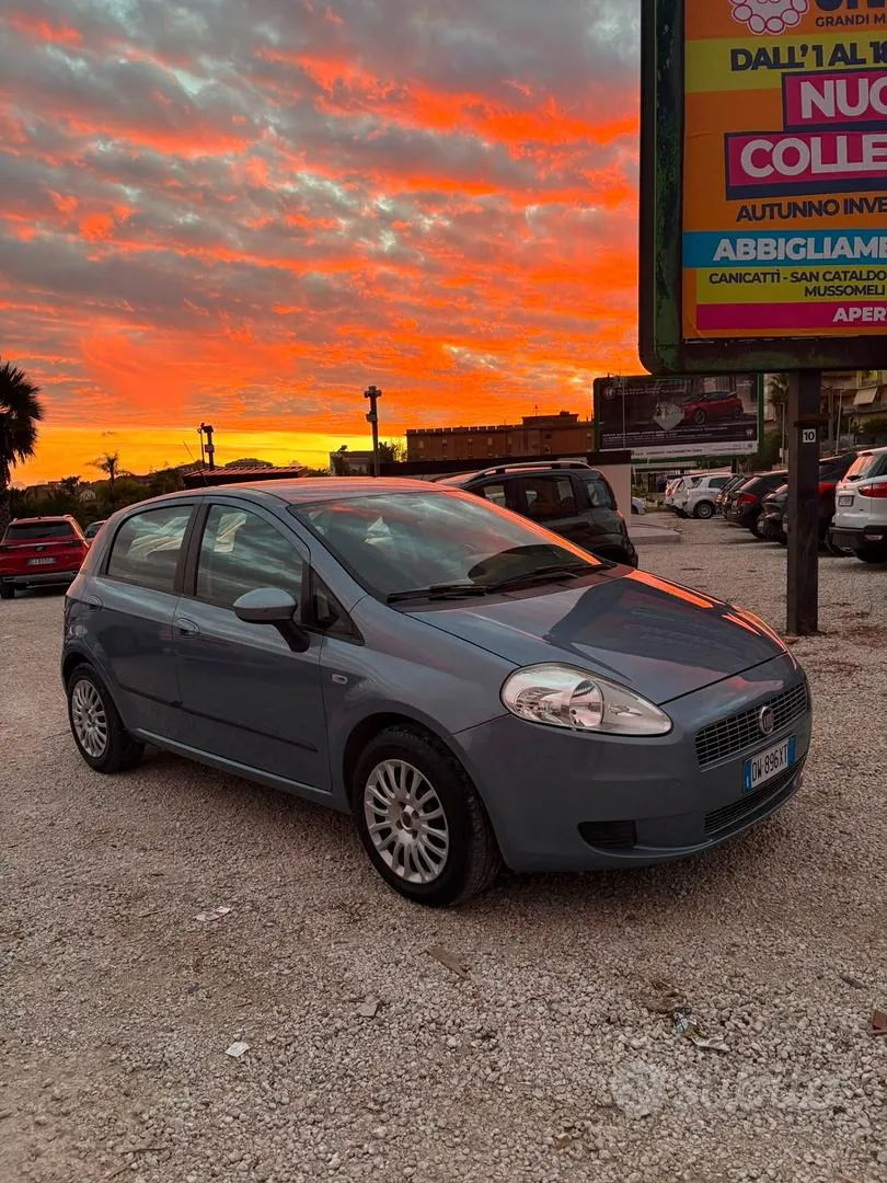 Fiat Punto Classic 2009 photo 4