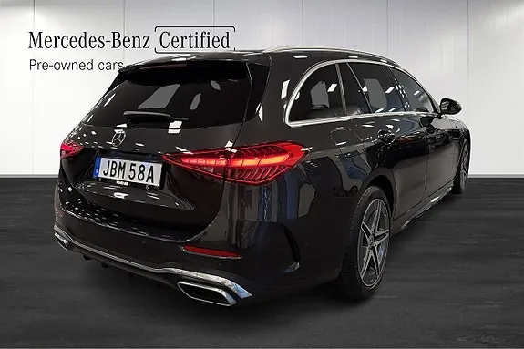 Mercedes-Benz C300 2026 photo 3