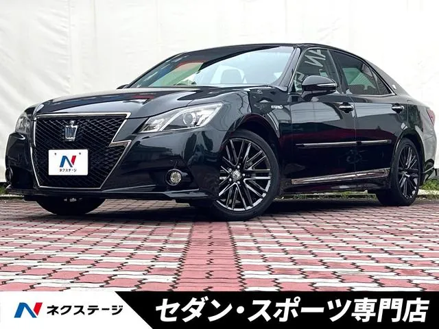 Toyota Crown Athlete Hybrid