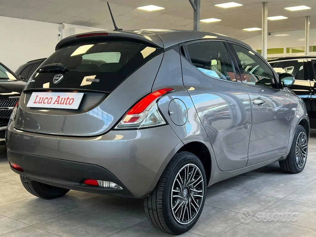Lancia Ypsilon 2022 photo 4