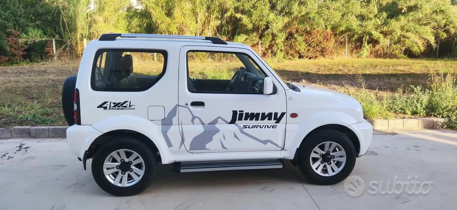 Suzuki Jimny 2012 photo 3