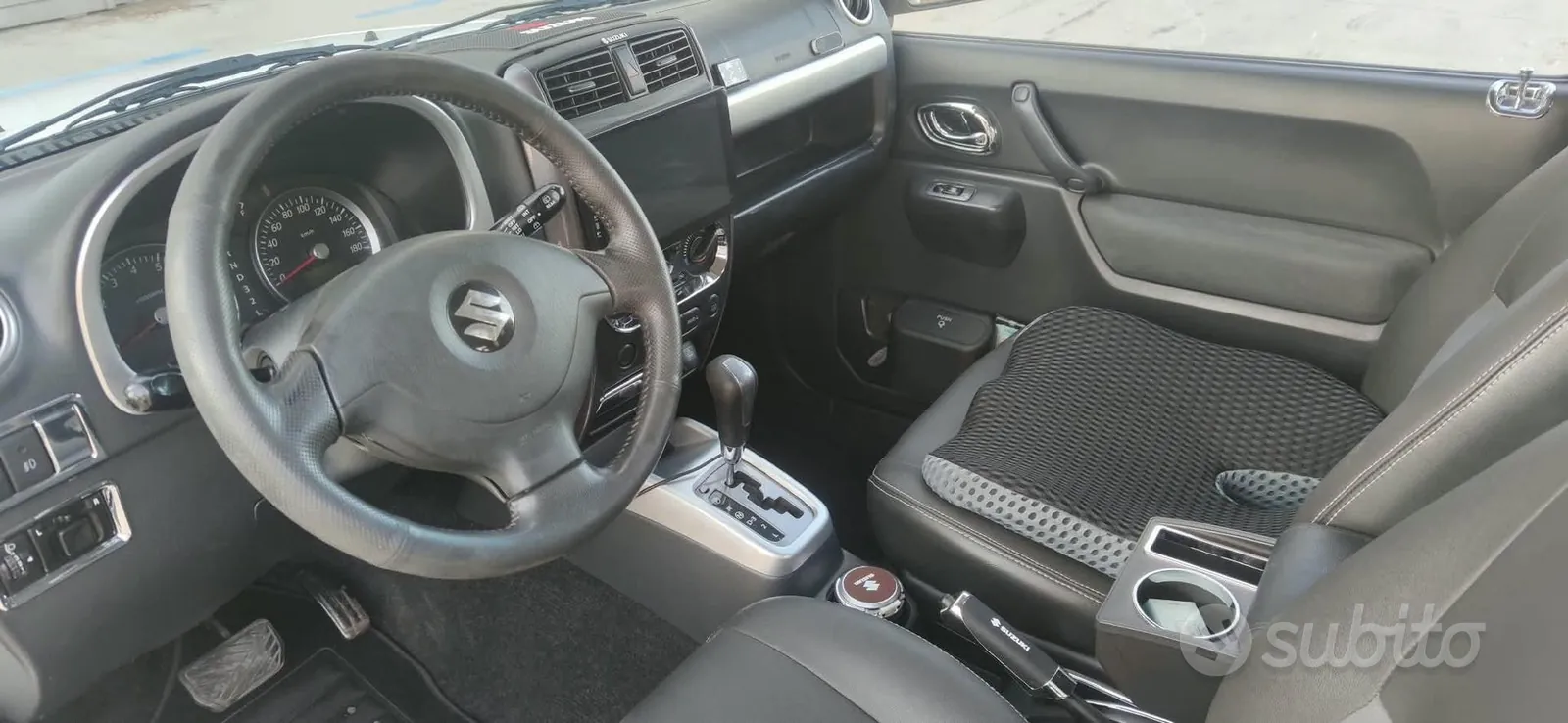 Suzuki Jimny 2012 photo 4