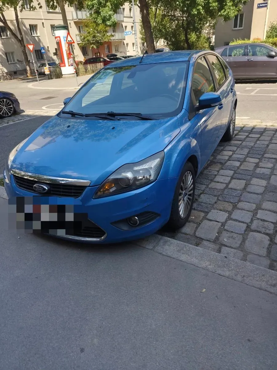 Ford Focus 2010 photo 3