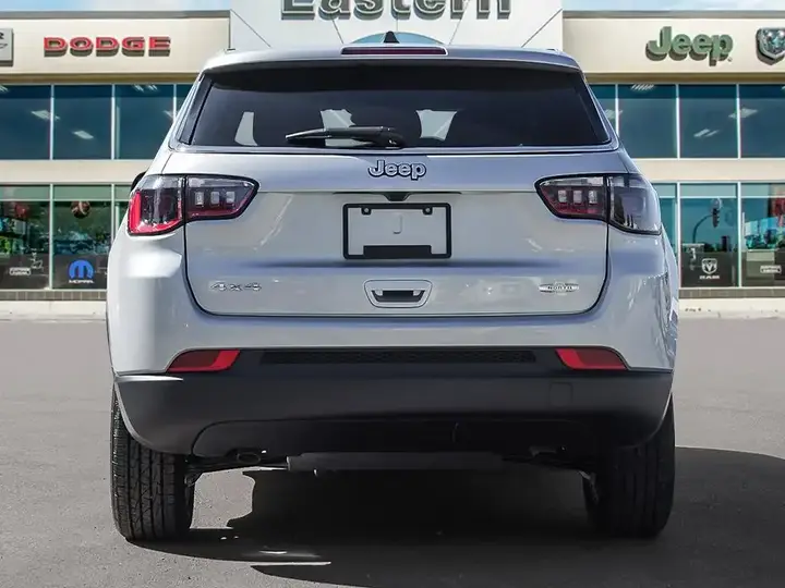 Jeep Compass 2026 photo 5