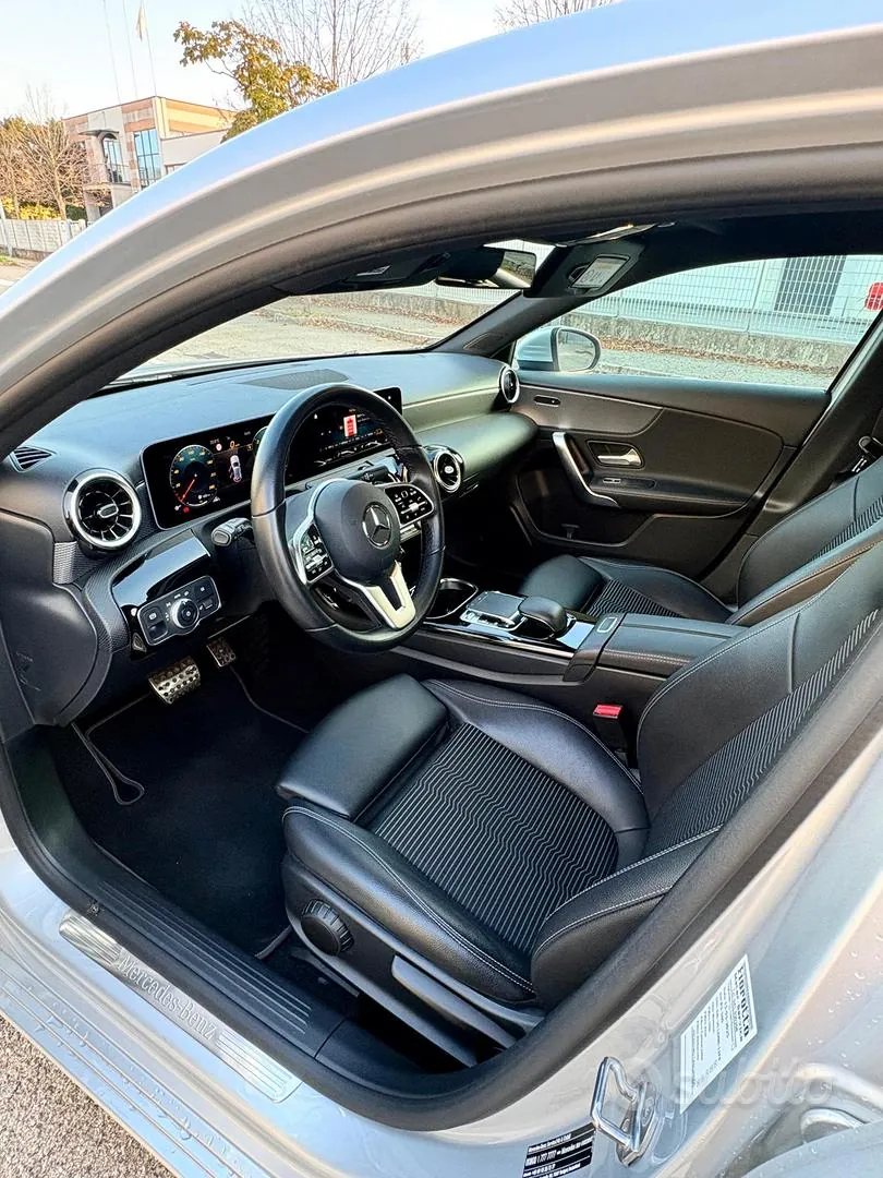 Mercedes-Benz A180D 2019 photo 3