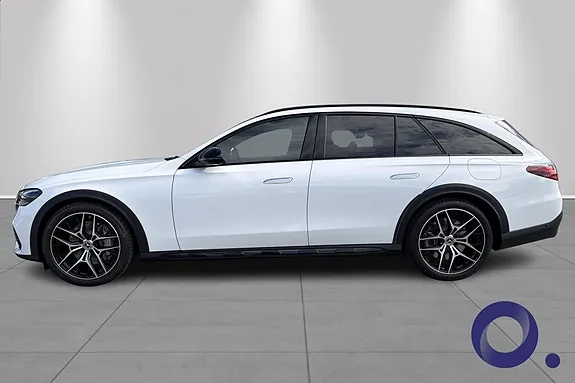Mercedes-Benz E300 De 2026 photo 2