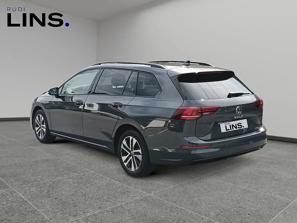 Volkswagen Golf 2026 photo 3