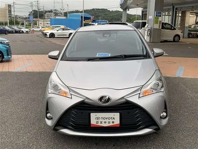 Toyota Vitz 2019 photo 2