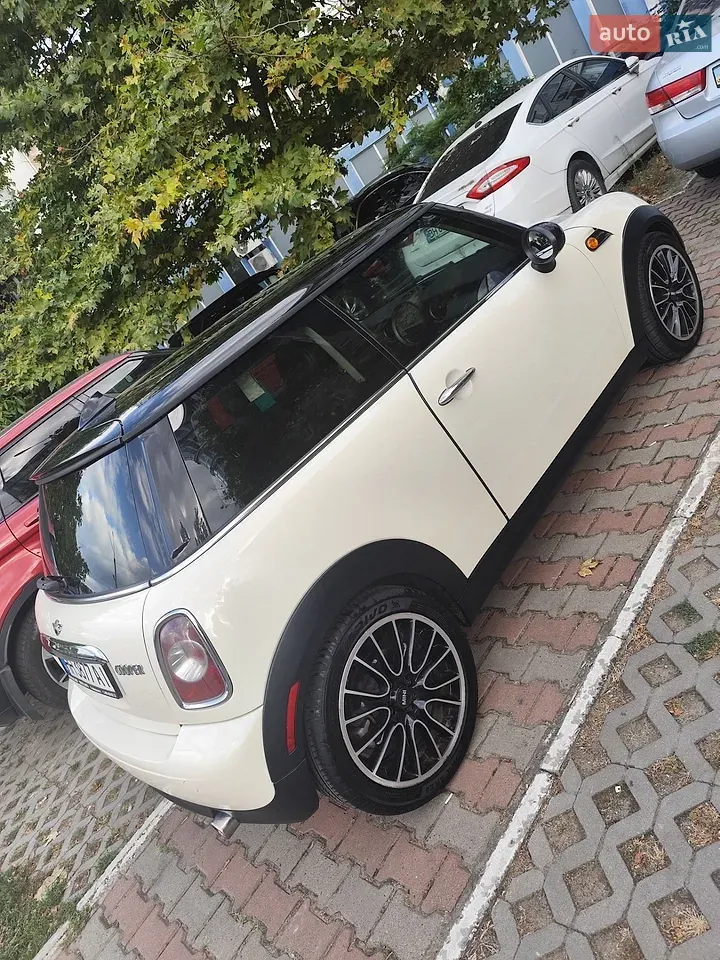 Mini Cooper 2011 photo 4