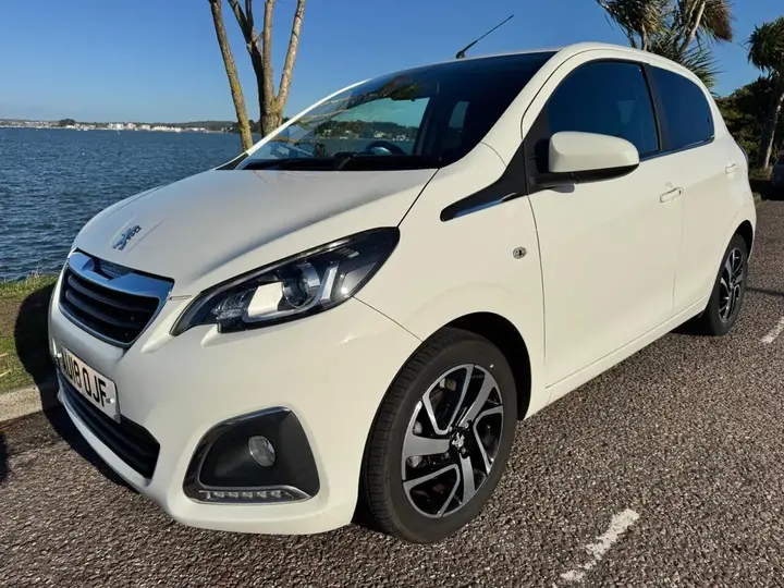 Peugeot 108 2018 photo 2