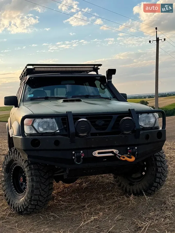 Nissan Patrol 2000 photo 2