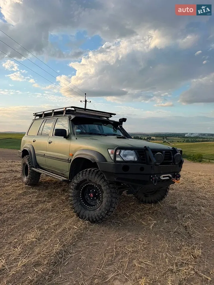 Nissan Patrol 2000 photo 3