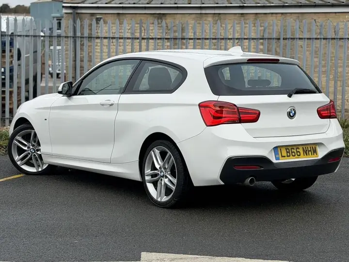 BMW 1 Series 2016 photo 2