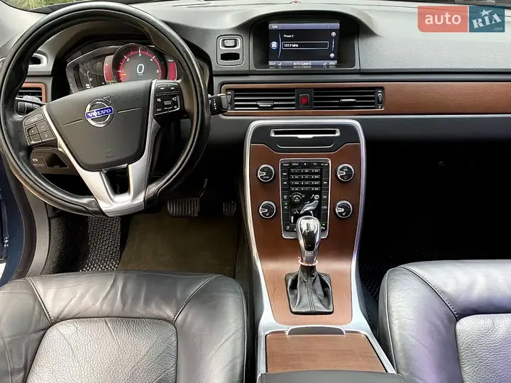 Volvo S80 2013 photo 2