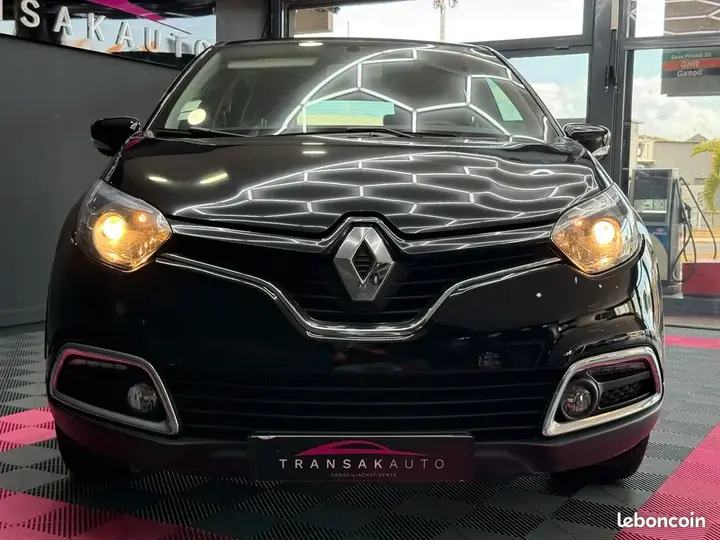 Renault Captur 2015 photo 2