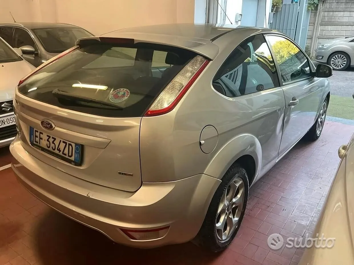 Ford Focus 2011 photo 4