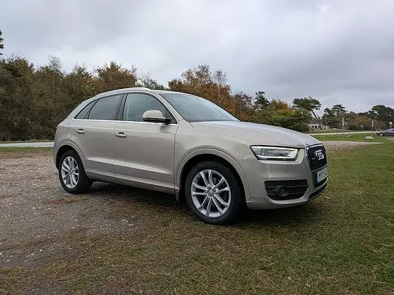 Audi Q3 2013 photo 2