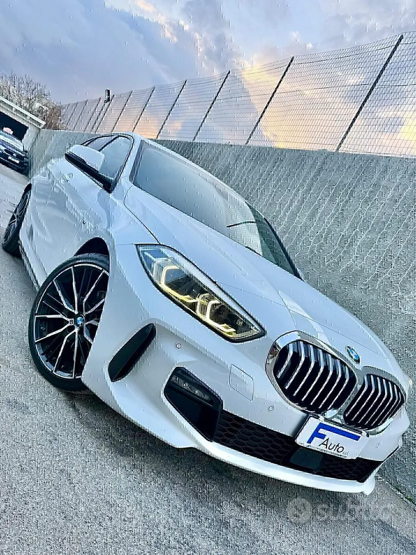 BMW 1 Series 2019 photo 2