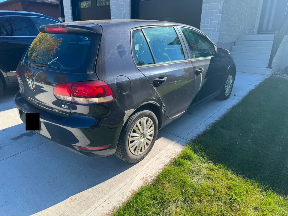 Volkswagen Golf 2011 photo 5