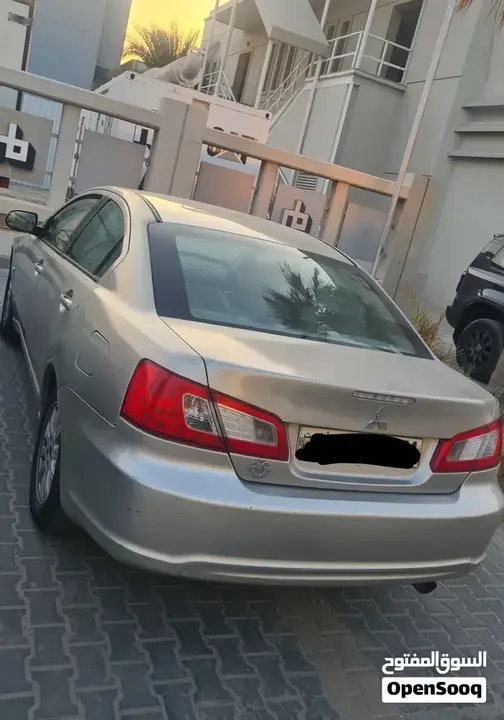 Mitsubishi Galant 2011 photo 3