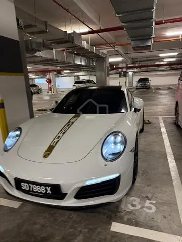 Porsche 911