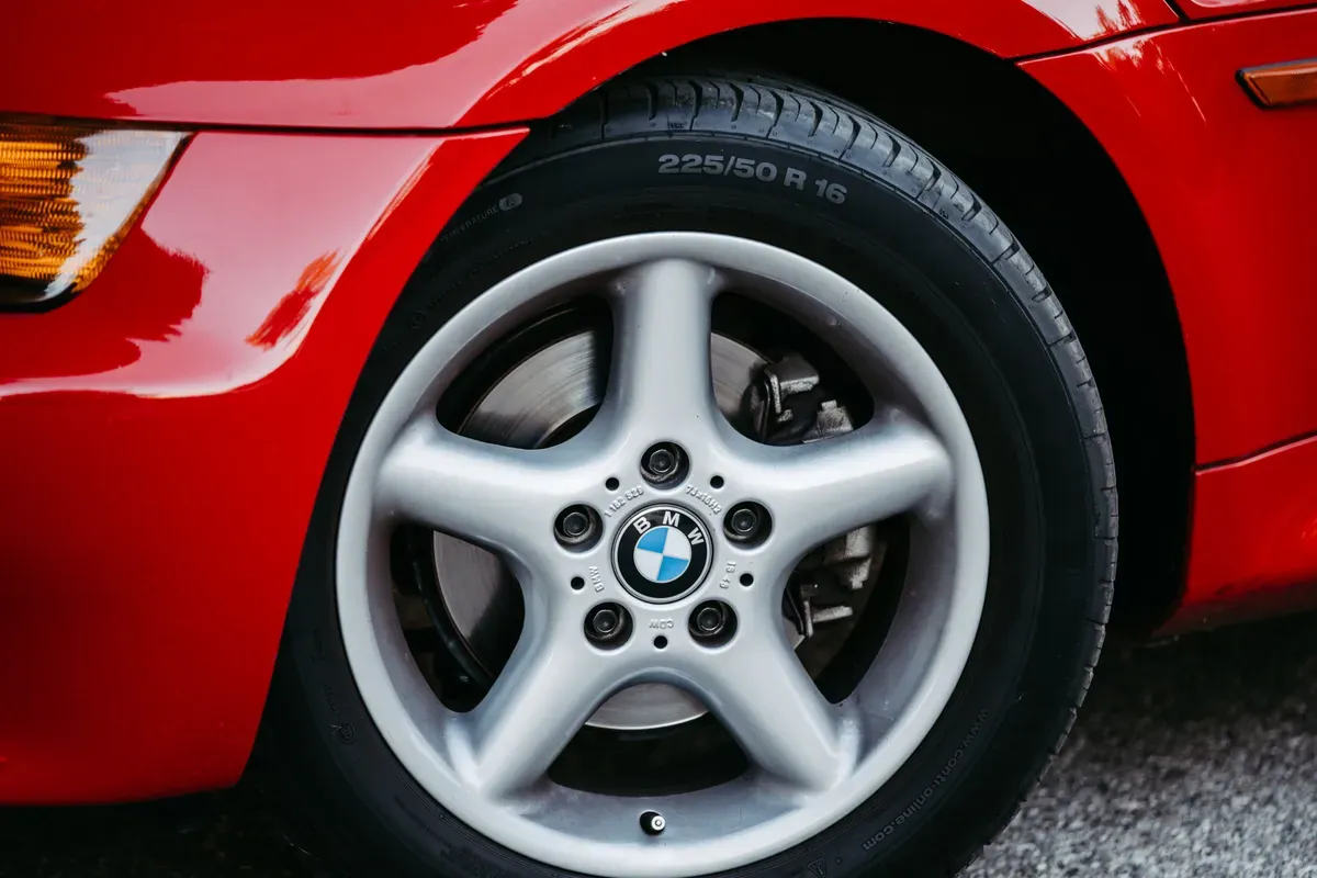 BMW Z3 1998 photo 3