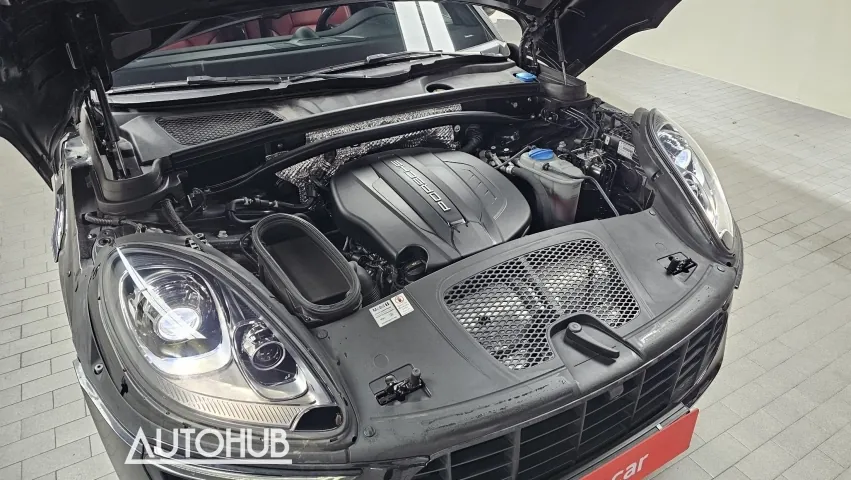 Porsche Macan 2018 photo 2